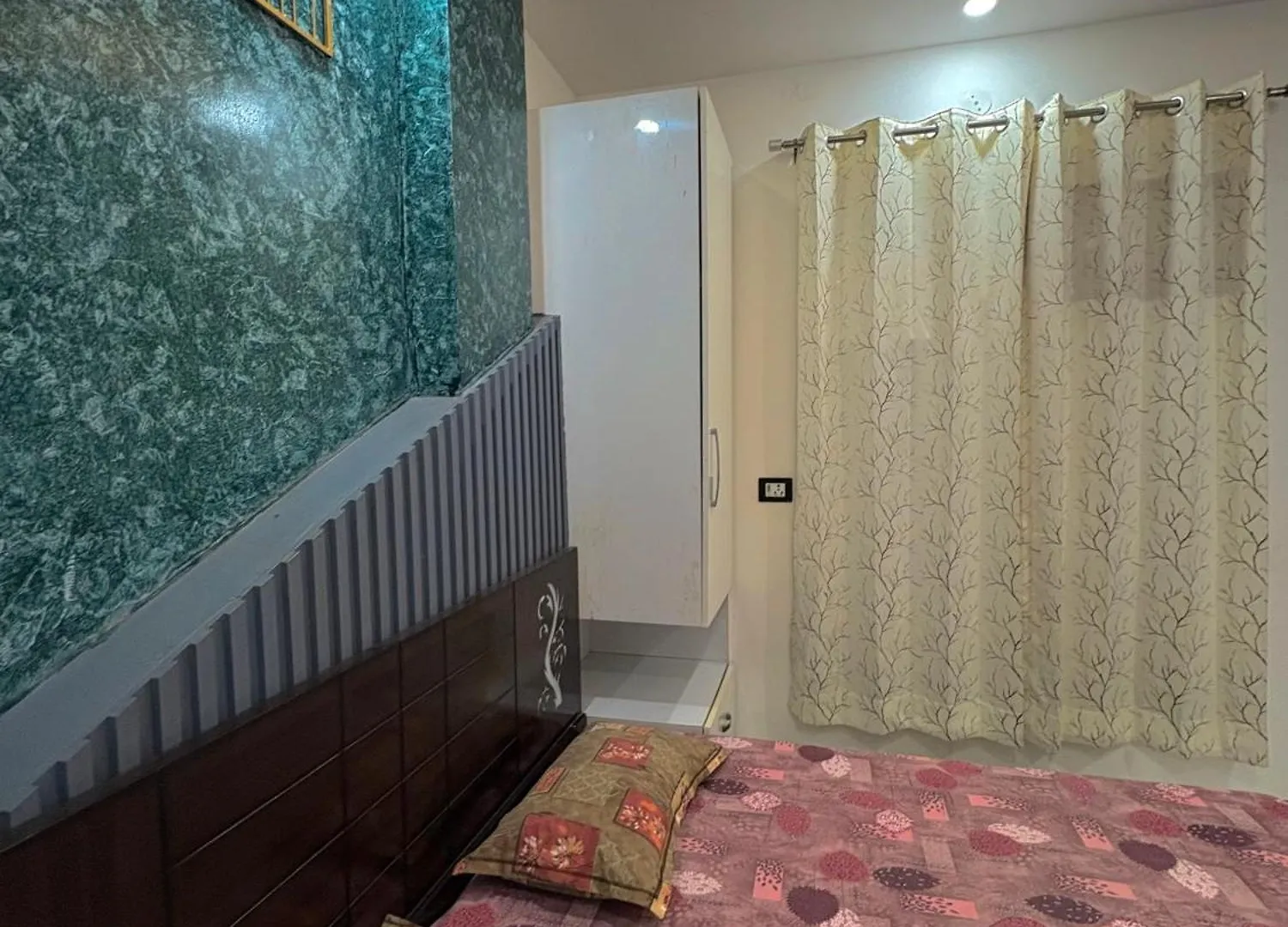Luxury 1 Bhk Flat In New Delhi Apartment