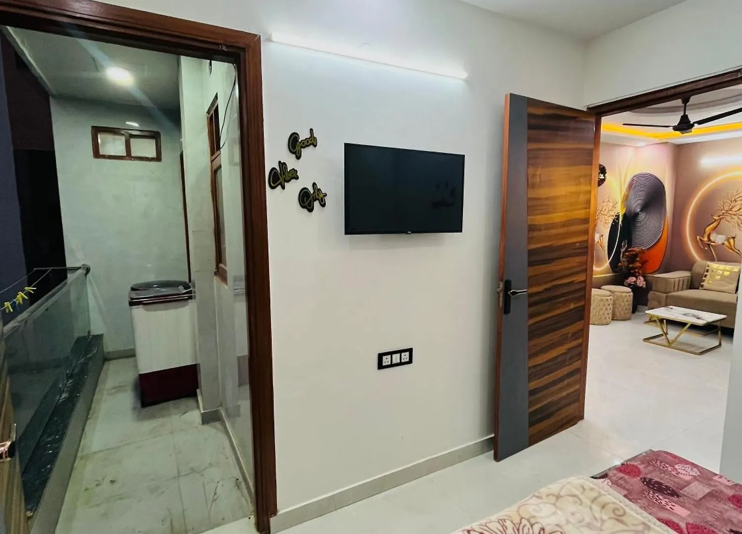 Luxury 1 Bhk Flat In New Delhi Apartment
