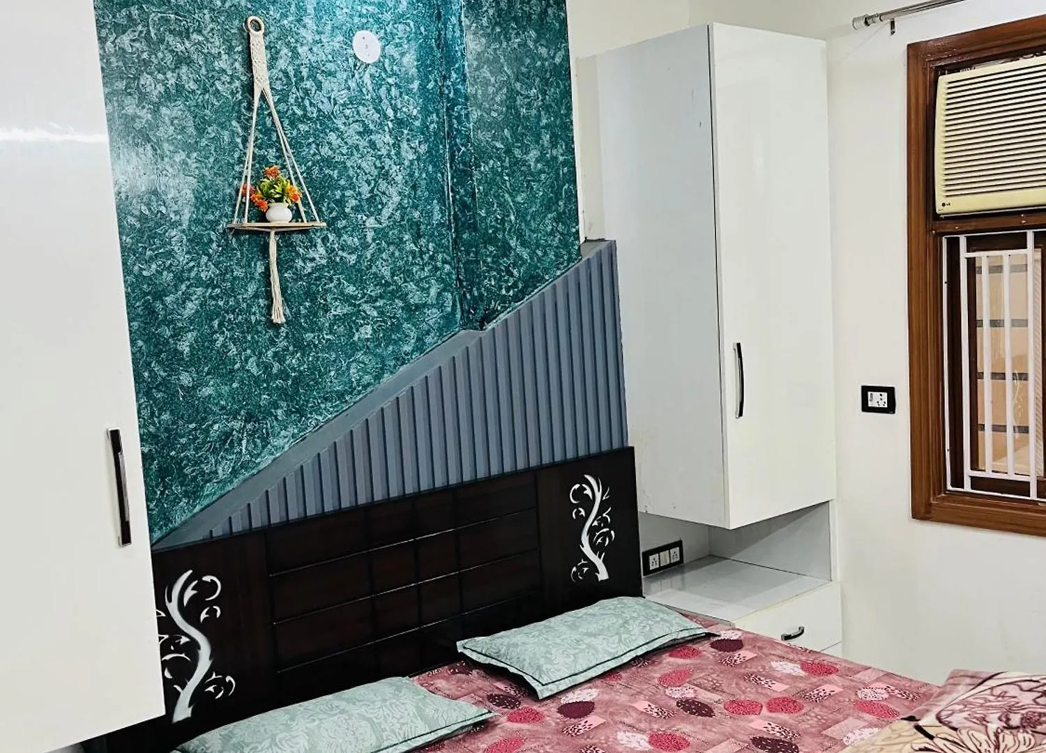 Luxury 1 Bhk Flat In New Delhi Apartment