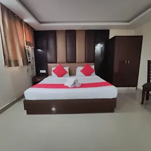 Lite Near Igi Airport Отель