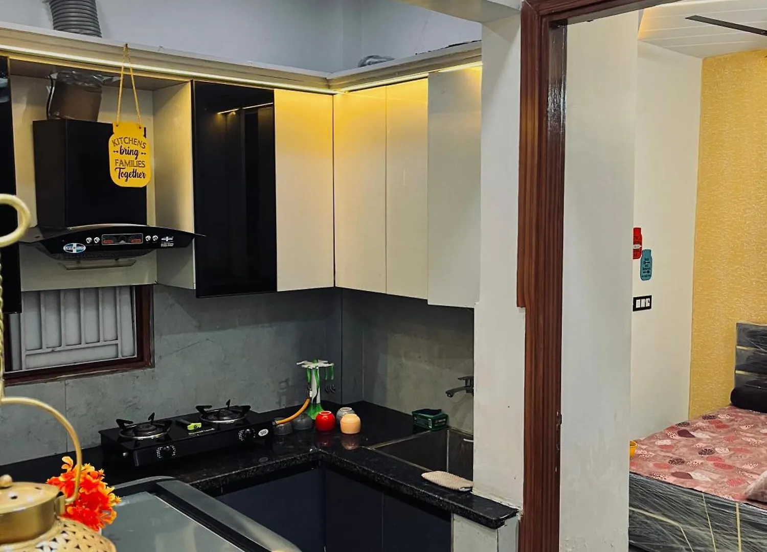 Luxury 1 Bhk Flat In New Delhi Apartment India